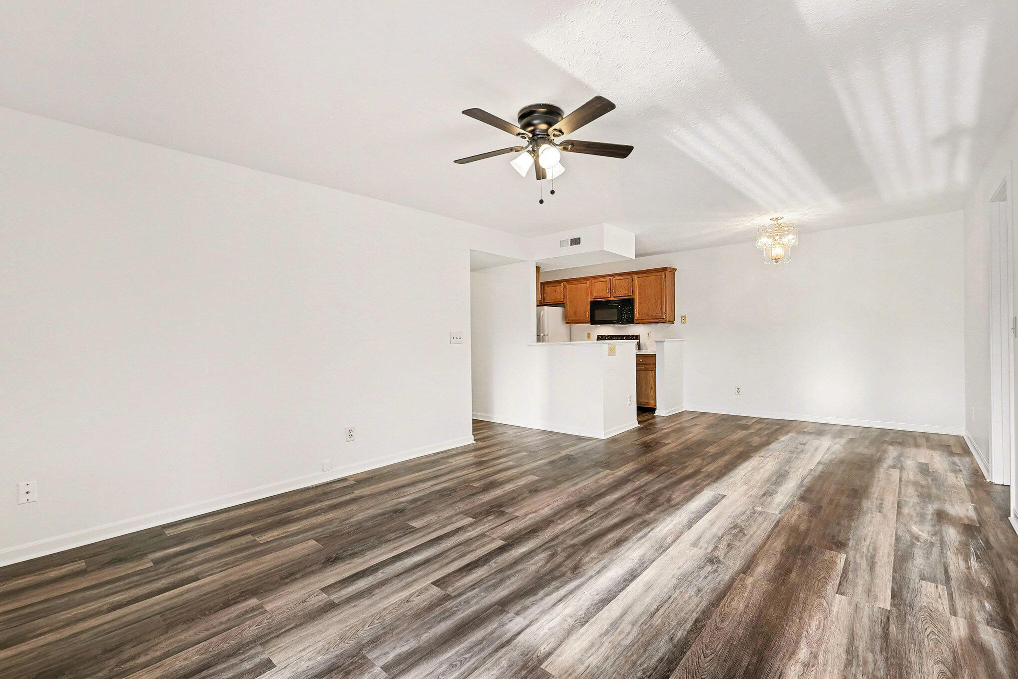 10124 Carnation Court, 7