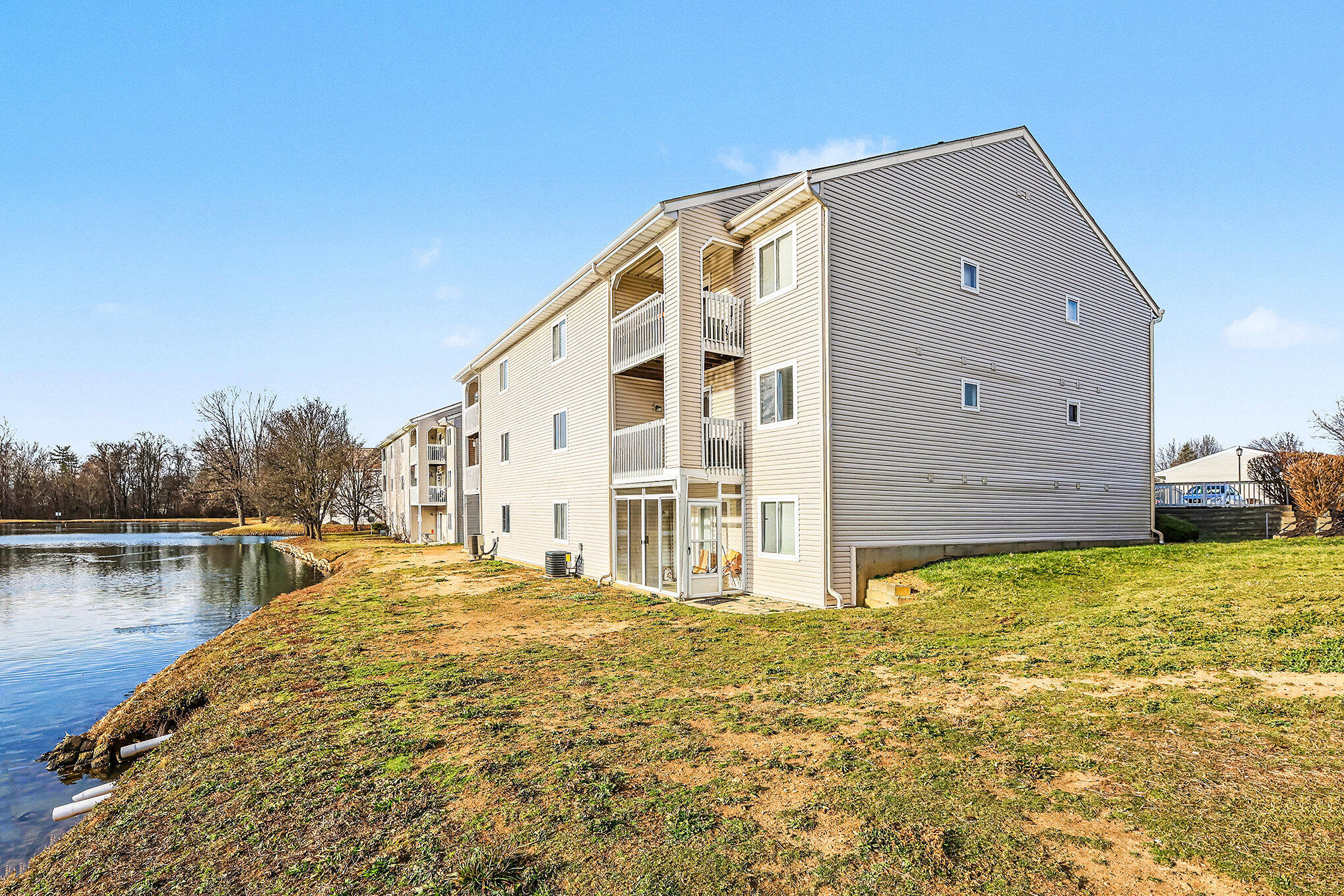 10124 Carnation Court, 7