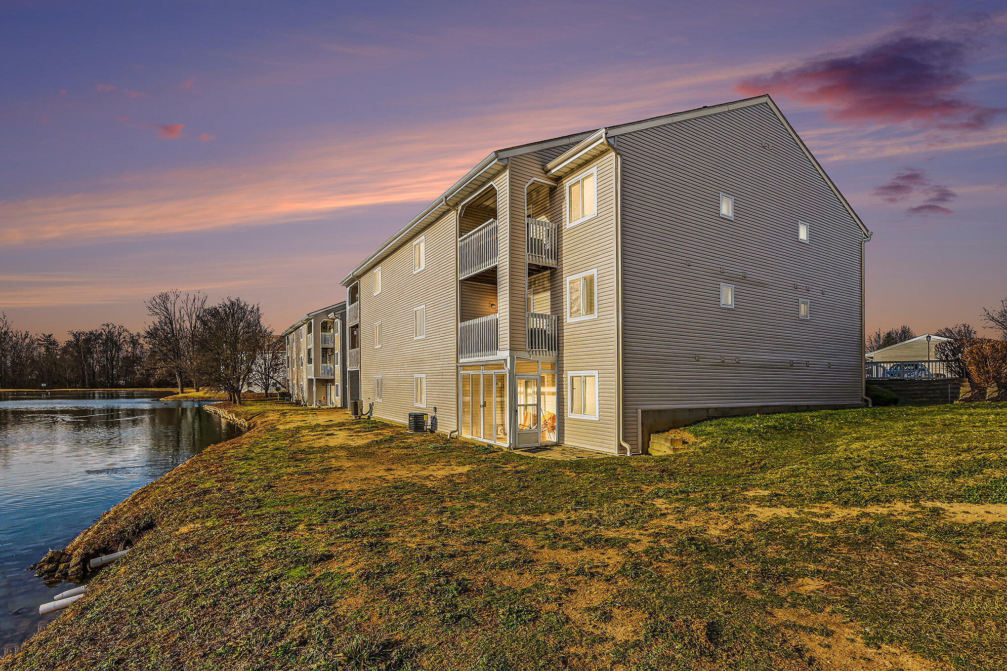 10124 Carnation Court, 7