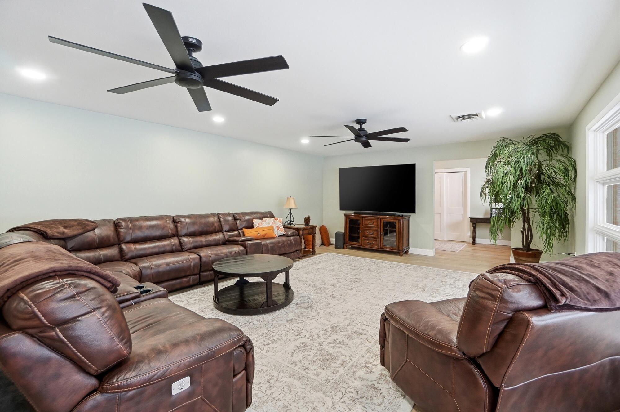 8 Paul Hesser Drive