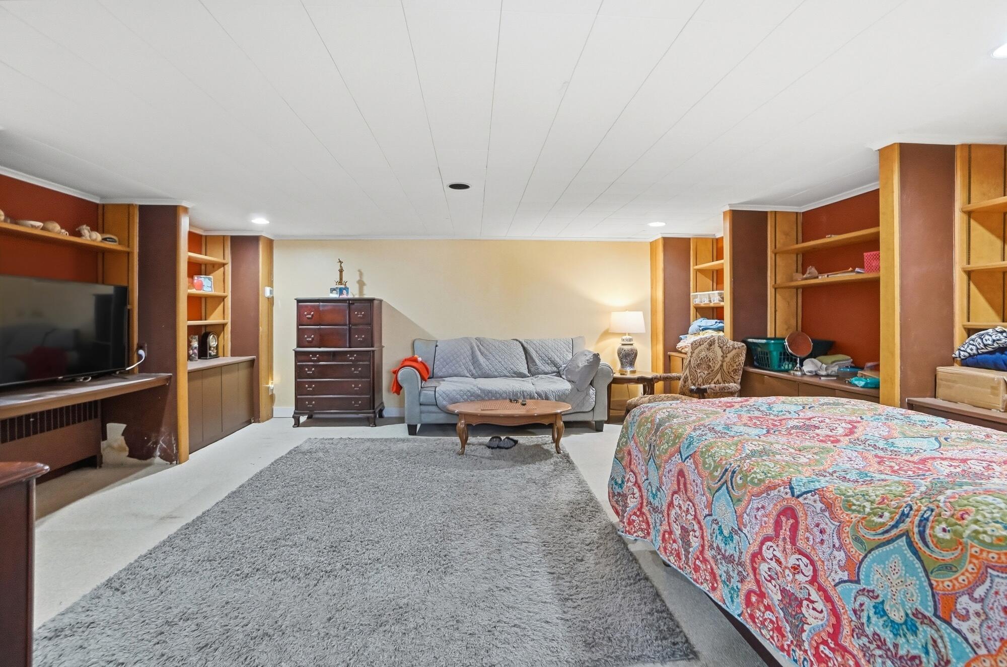 8 Paul Hesser Drive