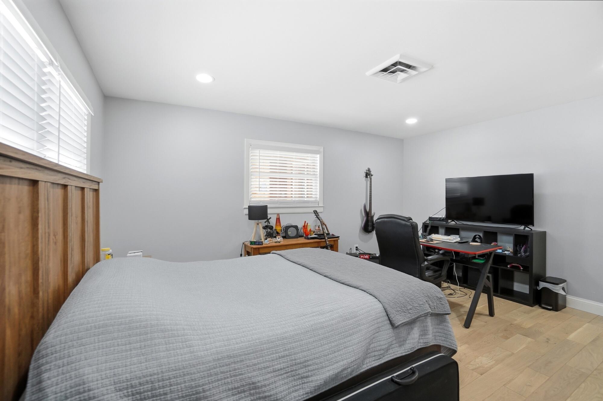 8 Paul Hesser Drive