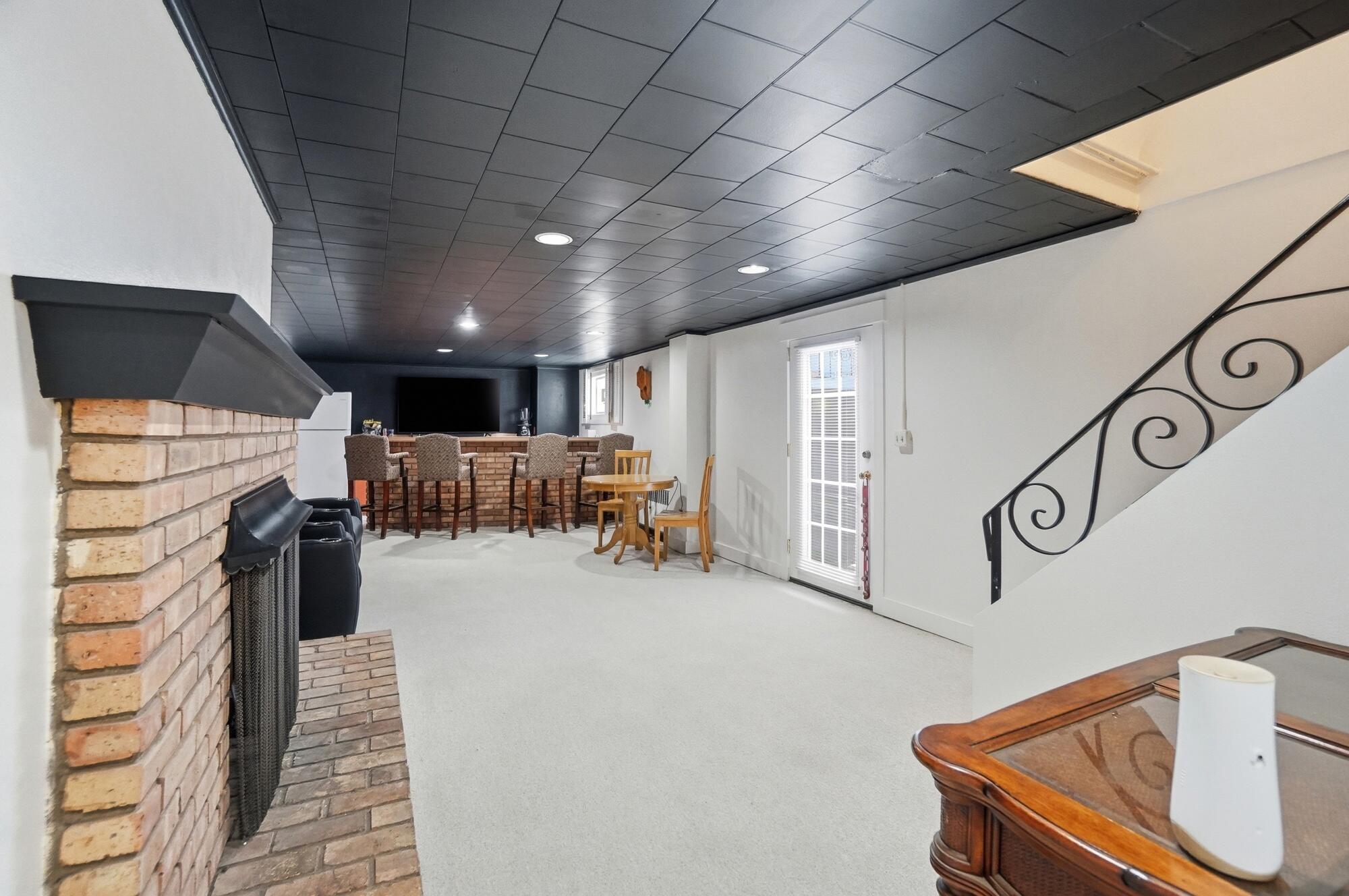 8 Paul Hesser Drive