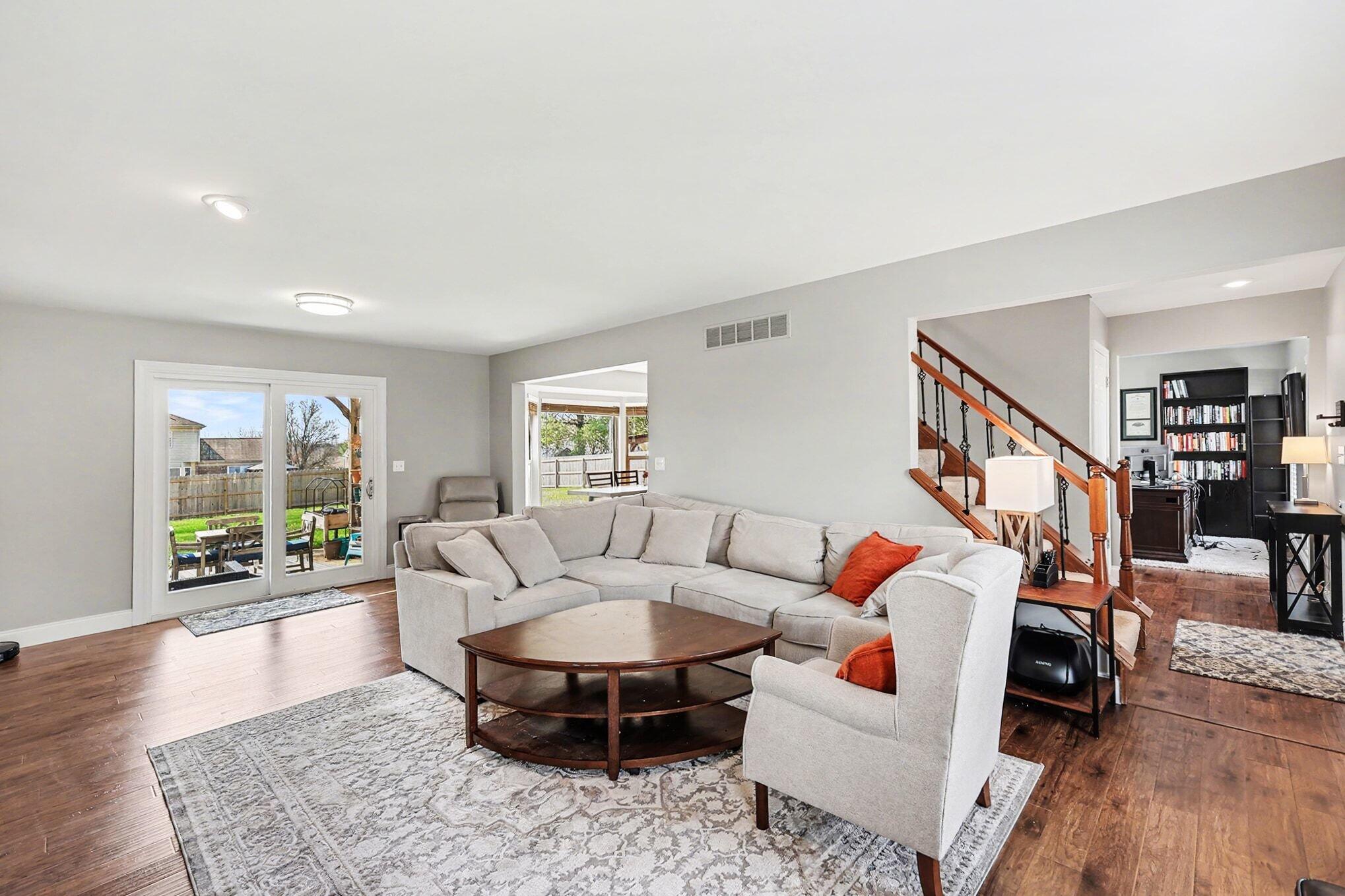 2131 Silverwood Court