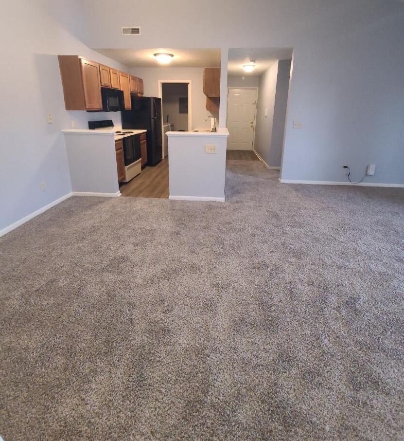 436 Marian Lane, 9
