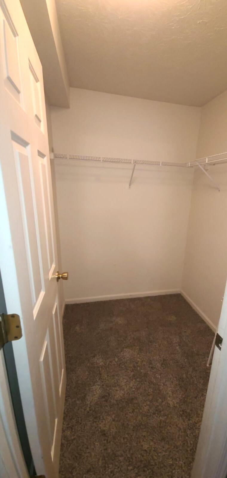 436 Marian Lane, 9