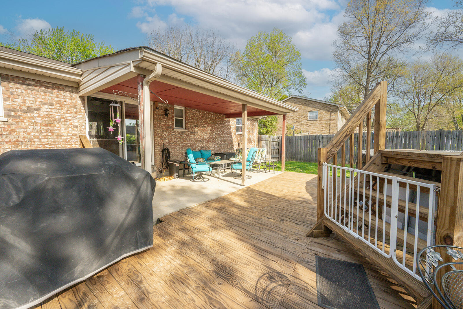 689 Skyline Drive