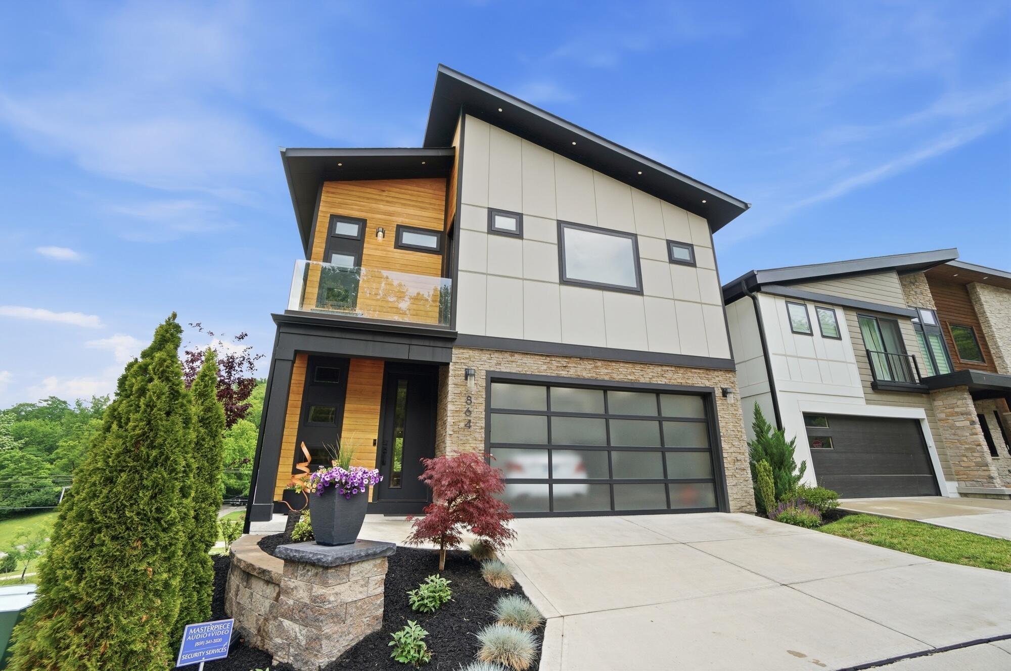 864 Belle Ridge Loop