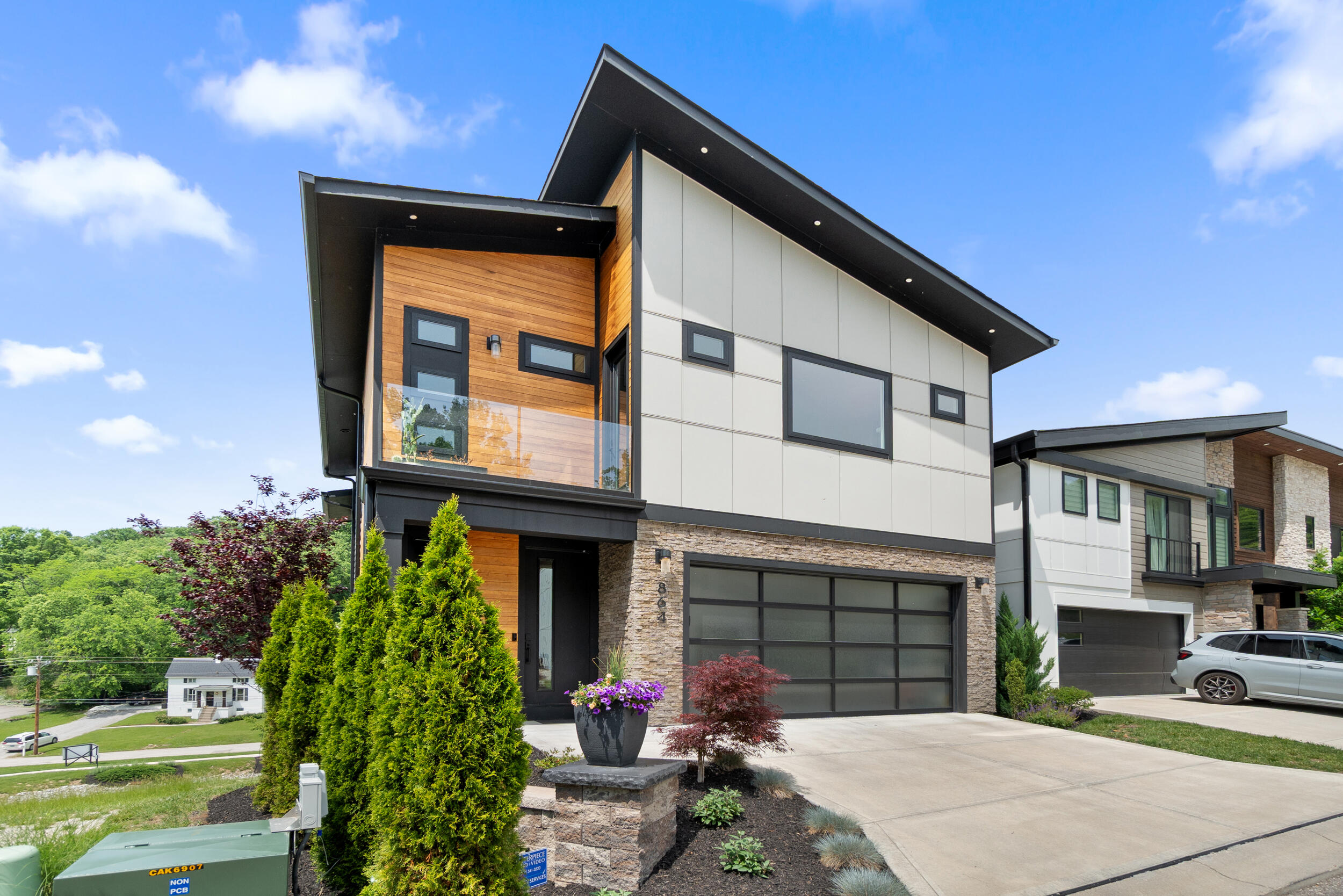 864 Belle Ridge Loop