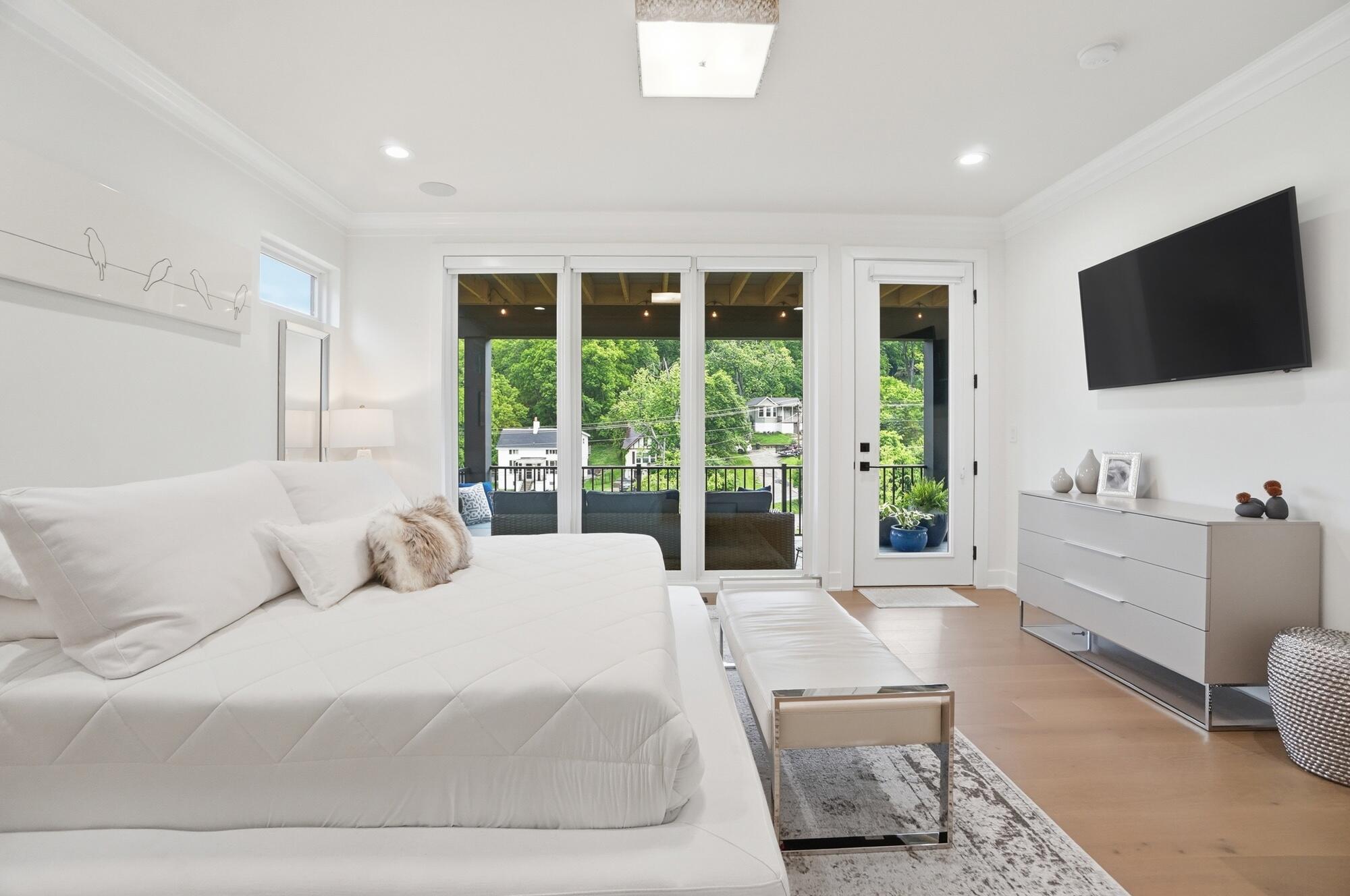 864 Belle Ridge Loop