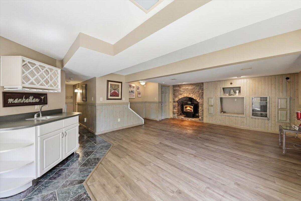 1839 Harmony Hill Drive