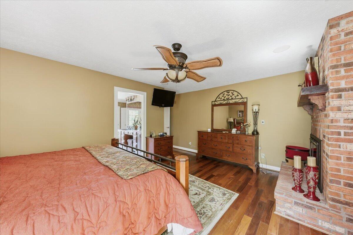 1839 Harmony Hill Drive