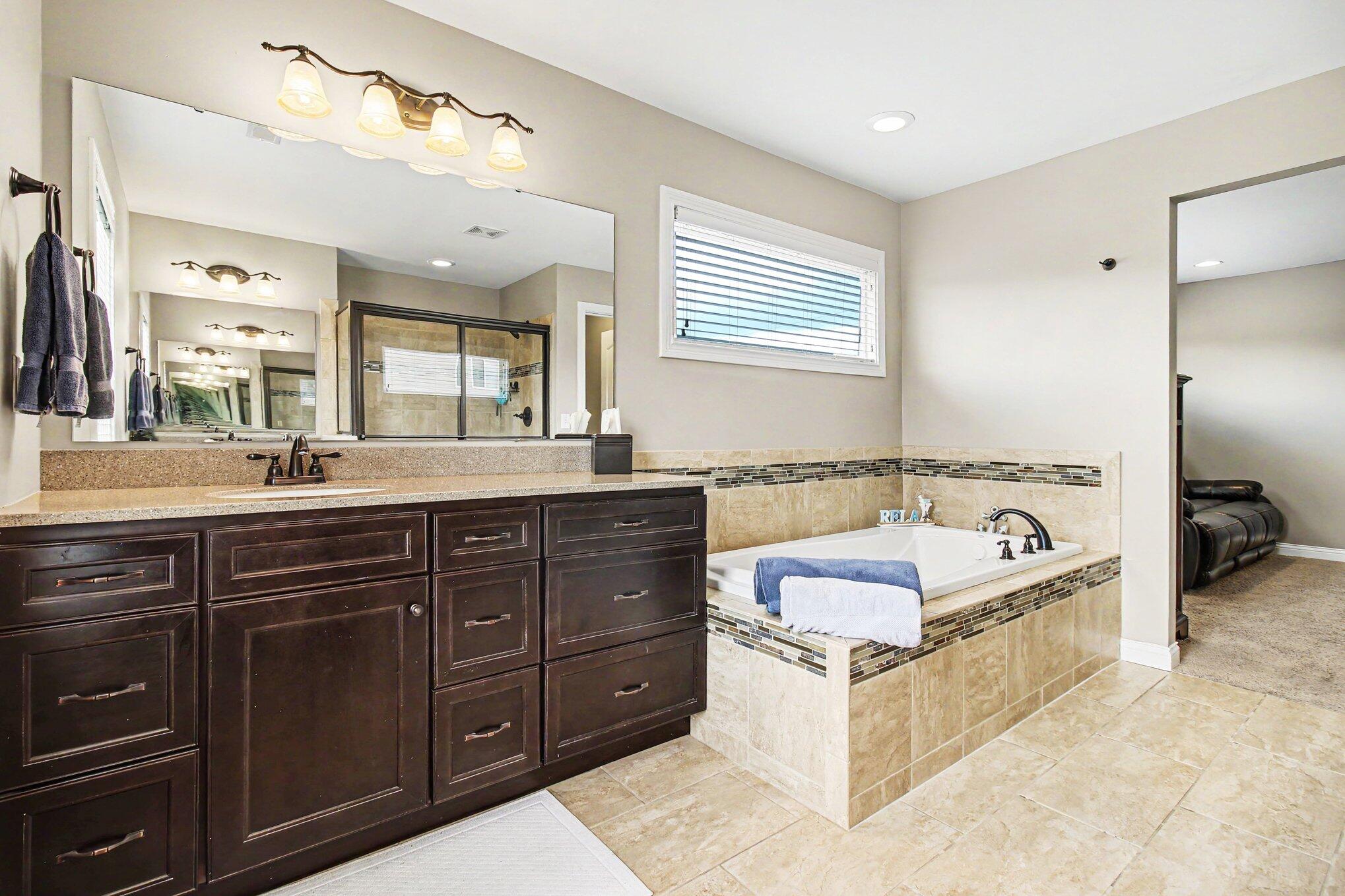 1342 Coastal Court