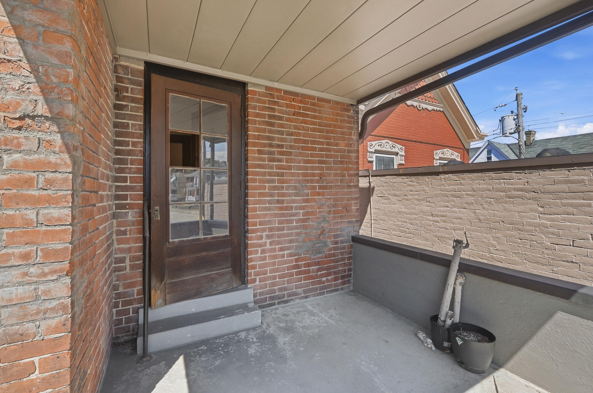 617 Fairfield Avenue