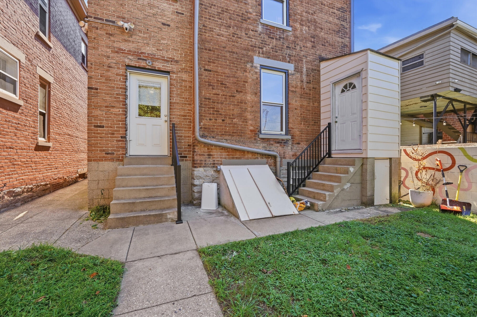 617 Fairfield Avenue