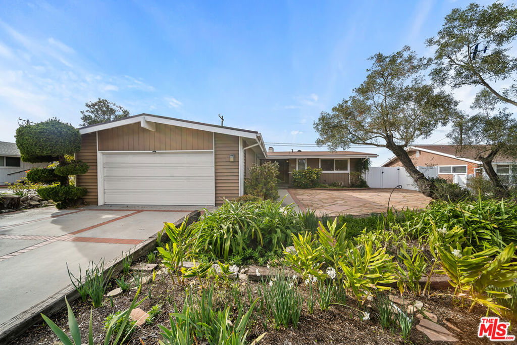 27041 Whitestone Road