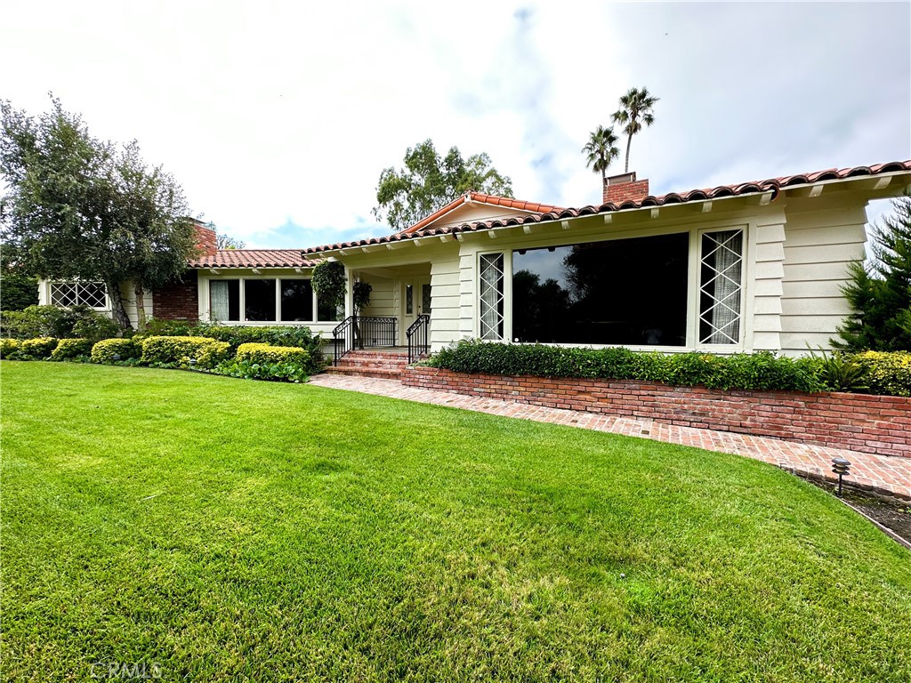 2424 Via Sonoma
