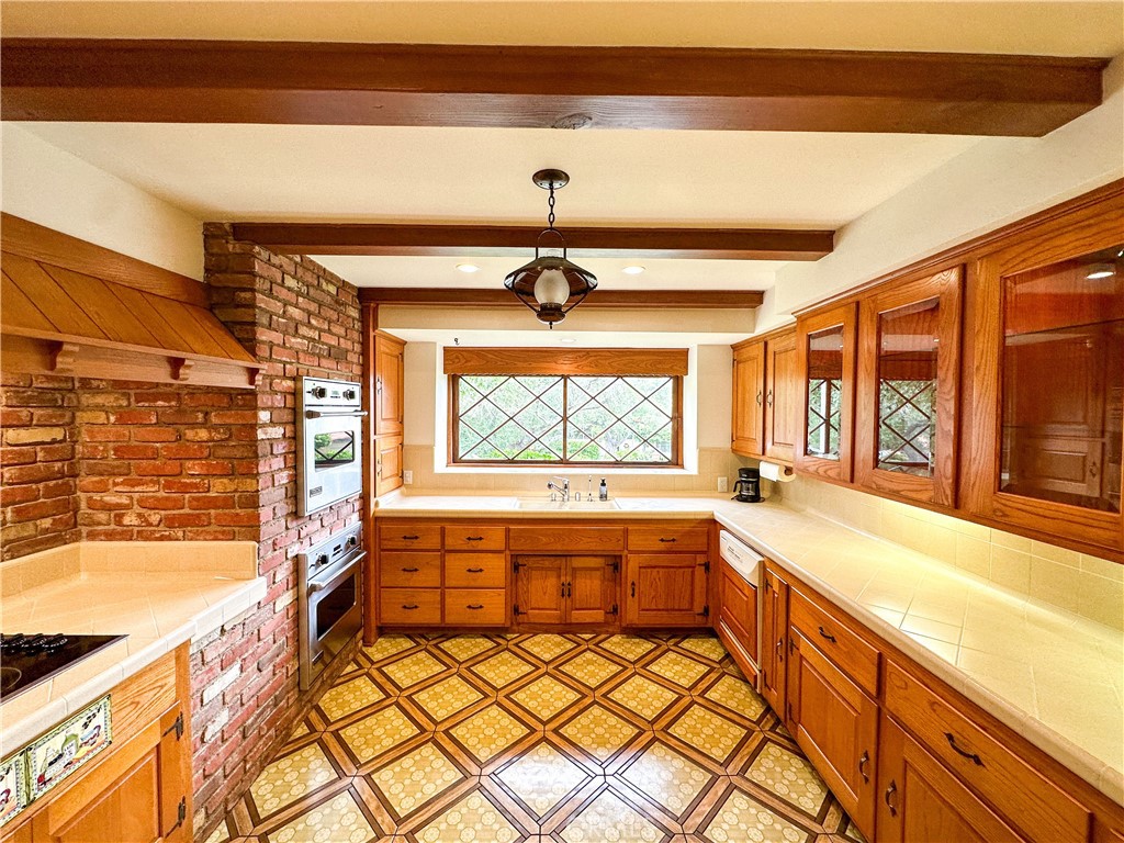 2424 Via Sonoma
