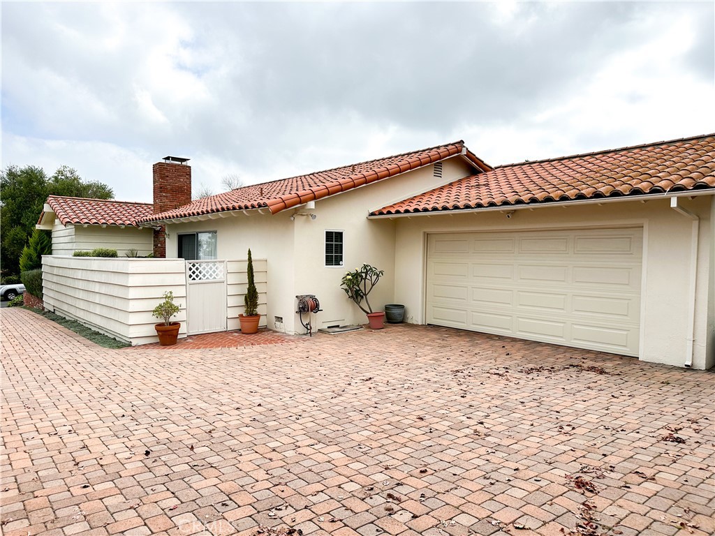 2424 Via Sonoma