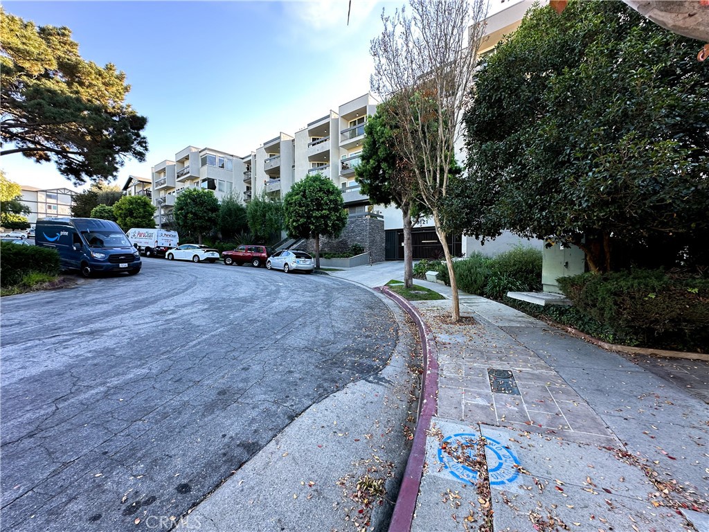 28121 Highridge Road Unit: 311