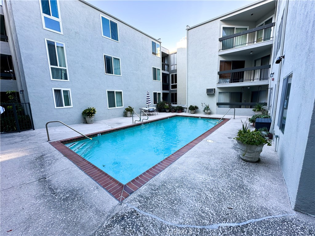 28121 Highridge Road Unit: 311