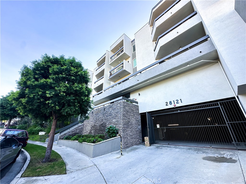 28121 Highridge Road Unit: 311
