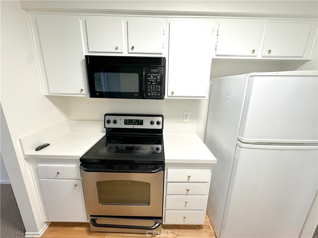 28121 Highridge Road Unit: 311