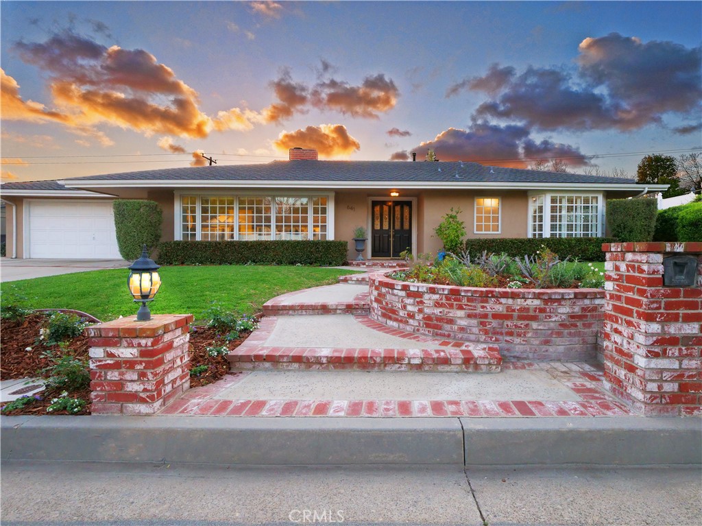 641 Lemon Hill