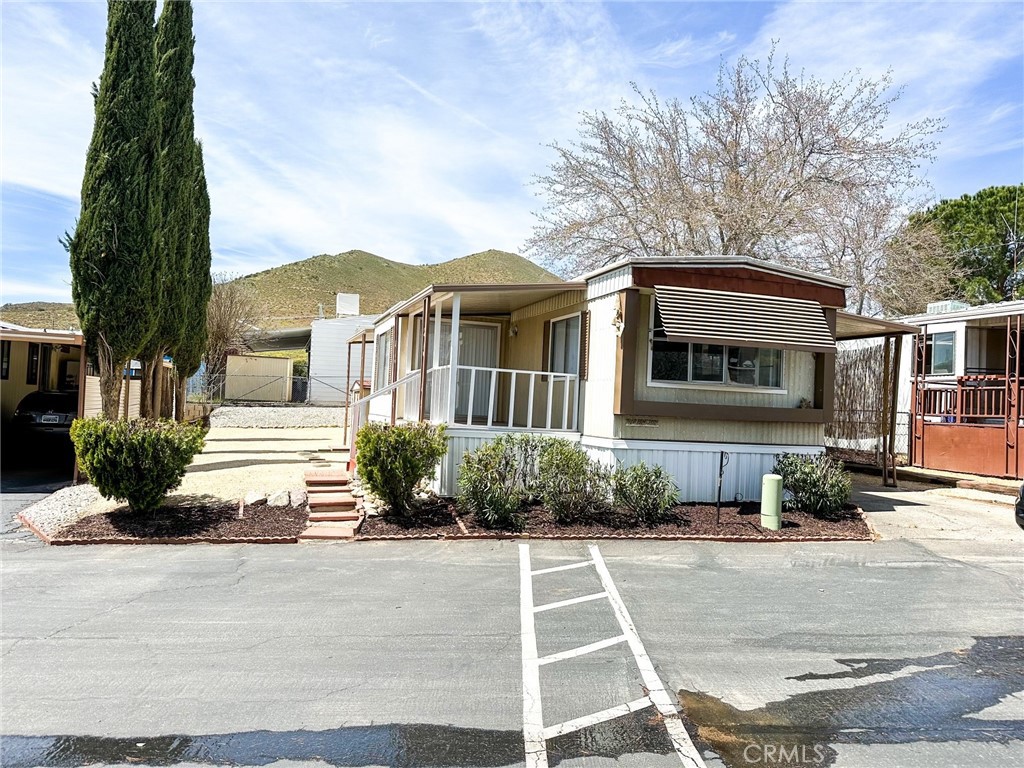 2451 Soledad Canyon Road 10