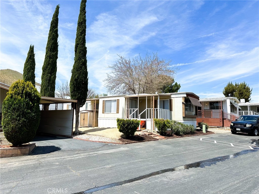 2451 Soledad Canyon Road 10
