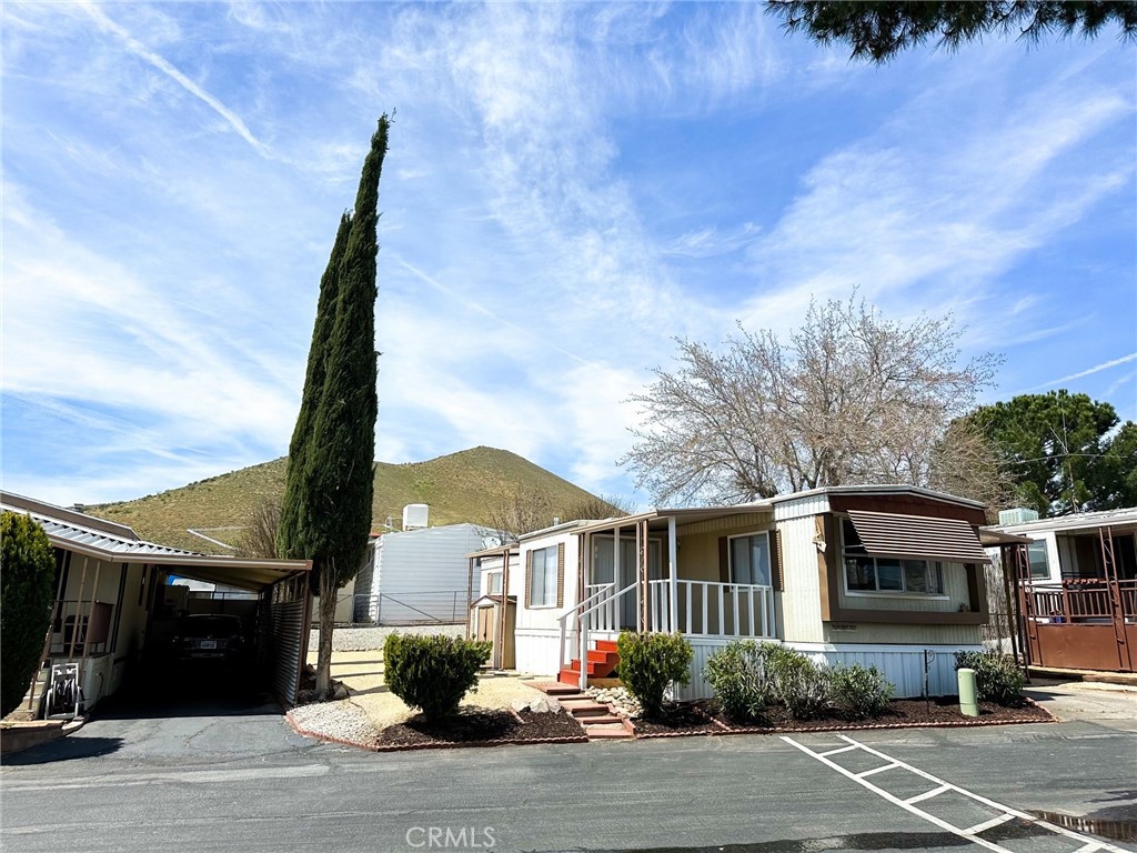 2451 Soledad Canyon Road 10