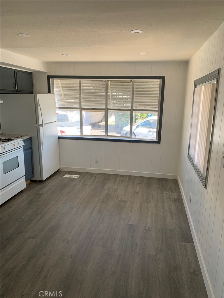 2451 Soledad Canyon Road 10