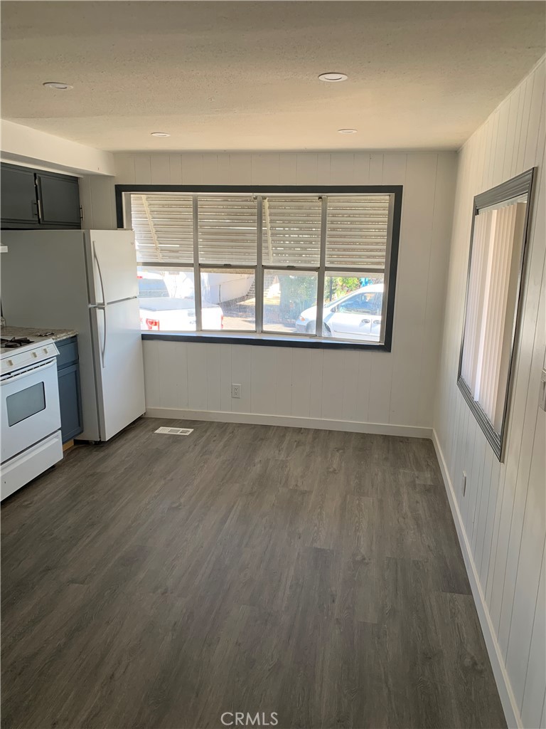 2451 Soledad Canyon Road 10