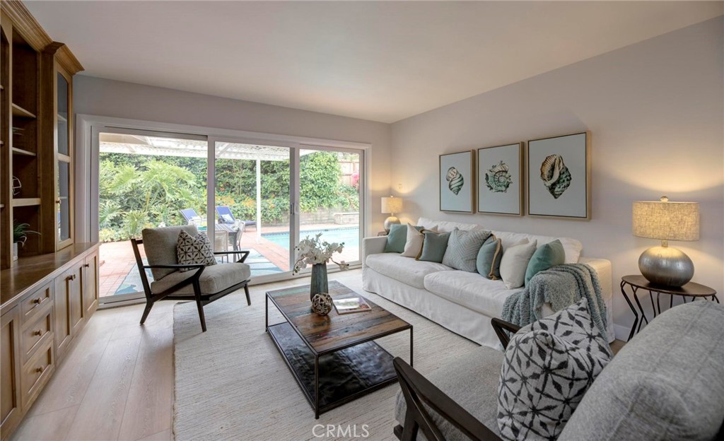 8 Silver Saddle Lane