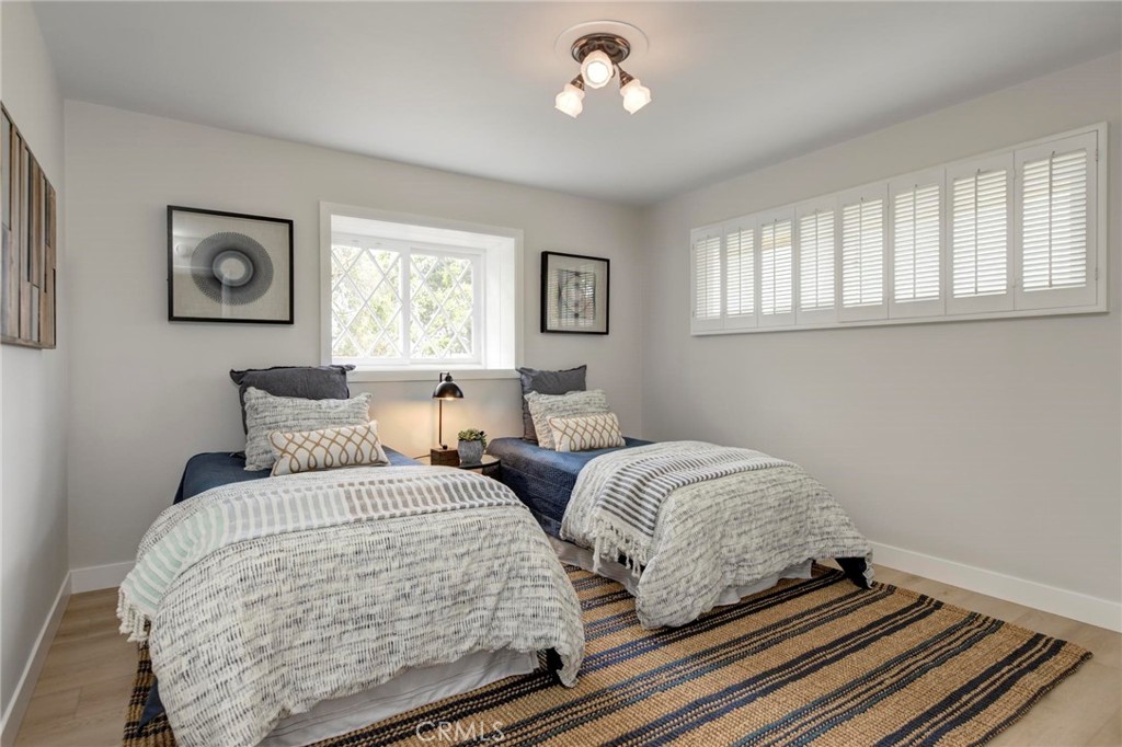 8 Silver Saddle Lane