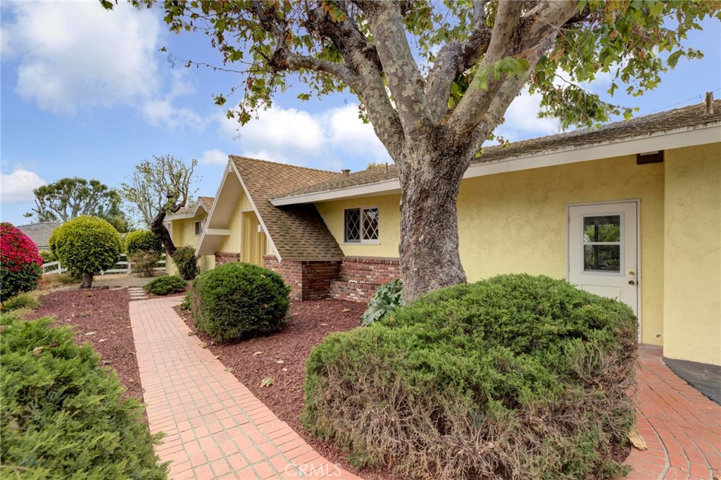 8 Silver Saddle Lane