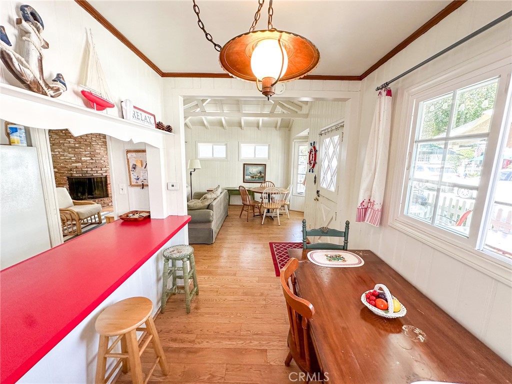 218 Agate Avenue Front