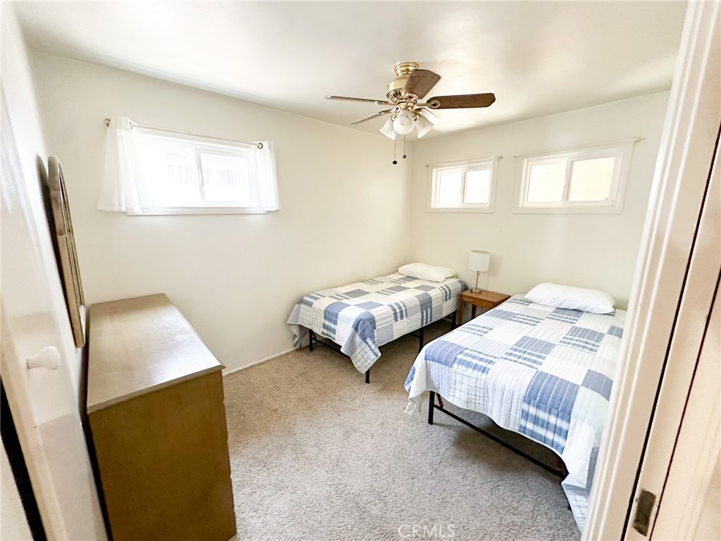 218 Agate Avenue Front