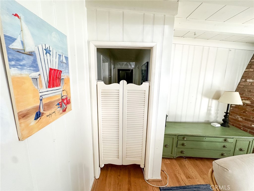 218 Agate Avenue Front