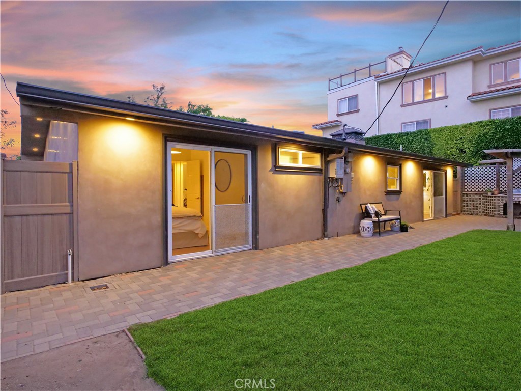 1918 Emilia Place