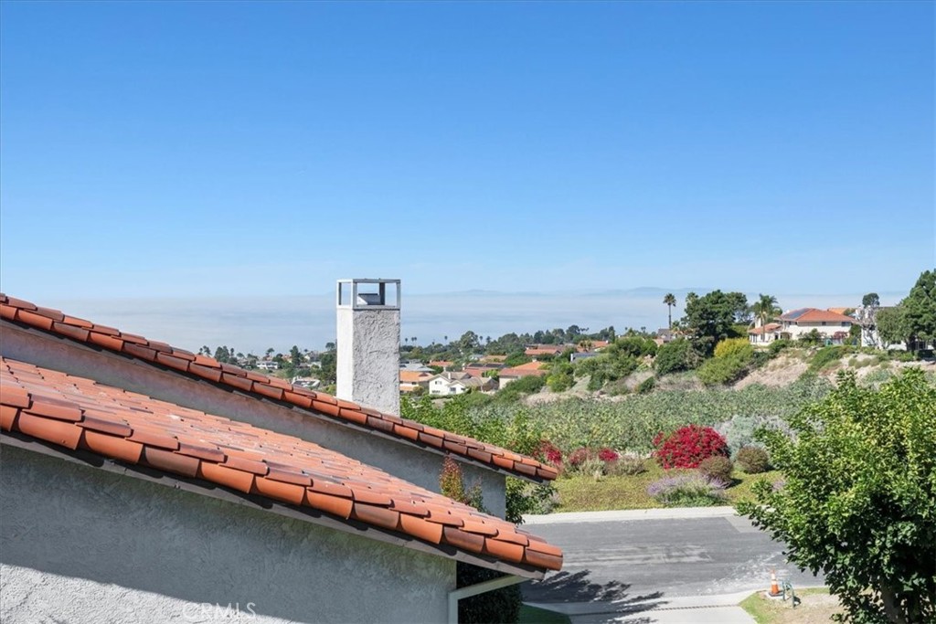 17 Ocean Crest Court