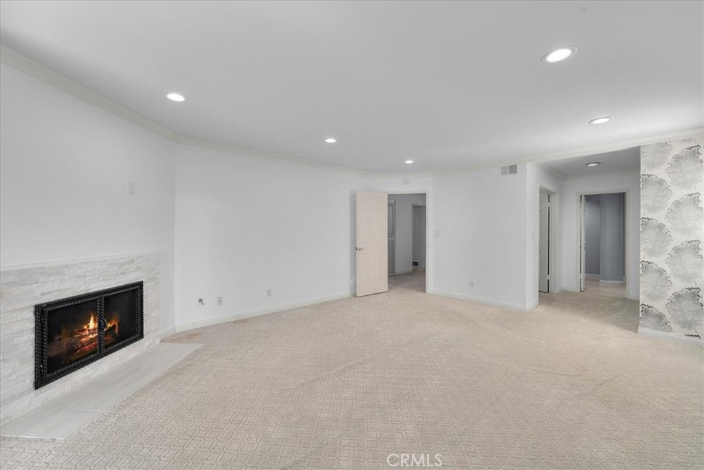 17 Ocean Crest Court