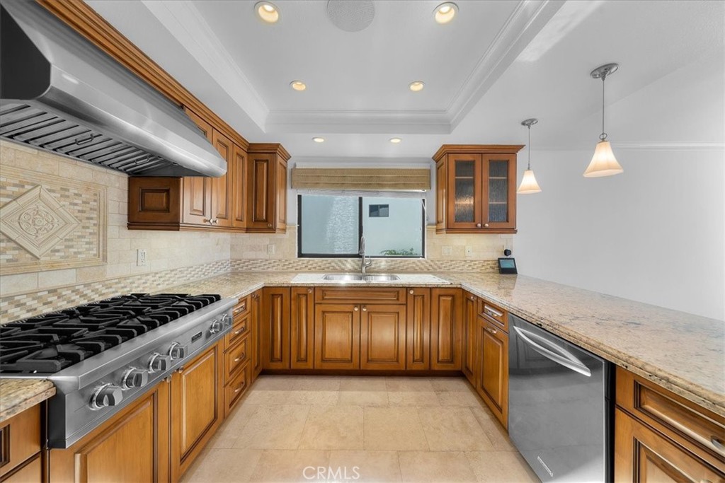 17 Ocean Crest Court