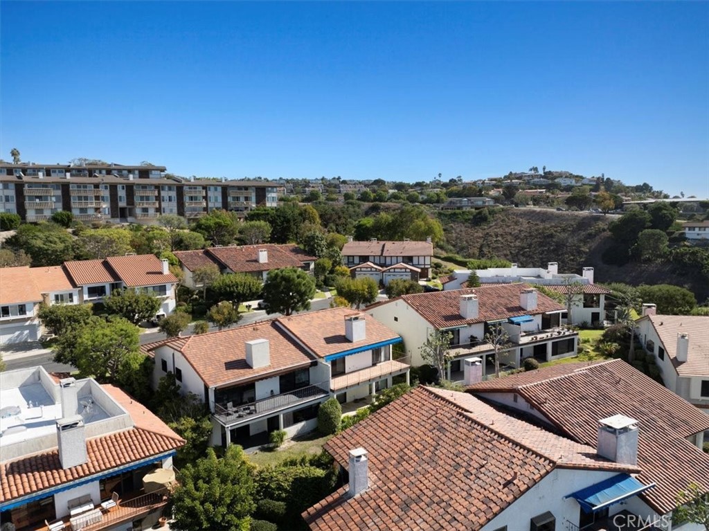 17 Ocean Crest Court