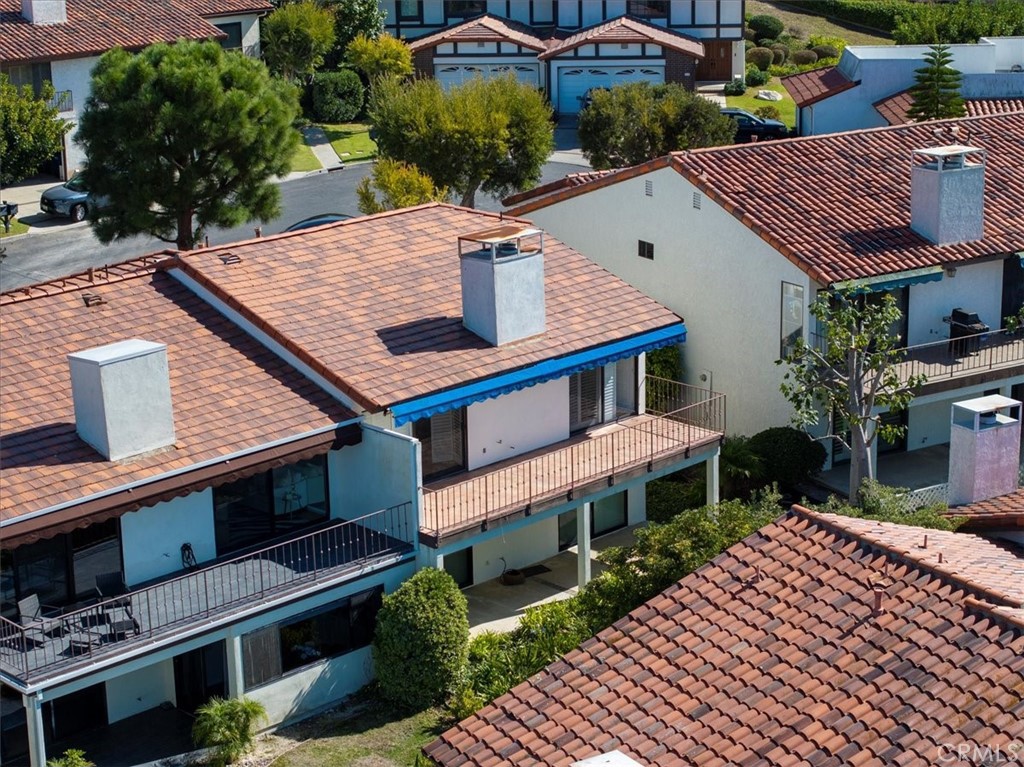 17 Ocean Crest Court