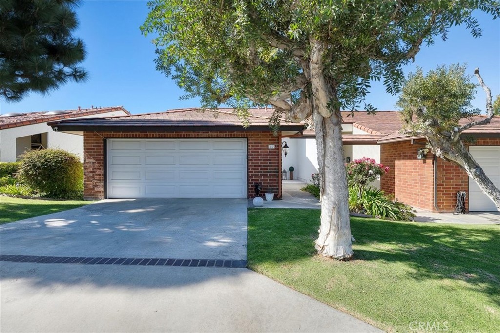 17 Ocean Crest Court