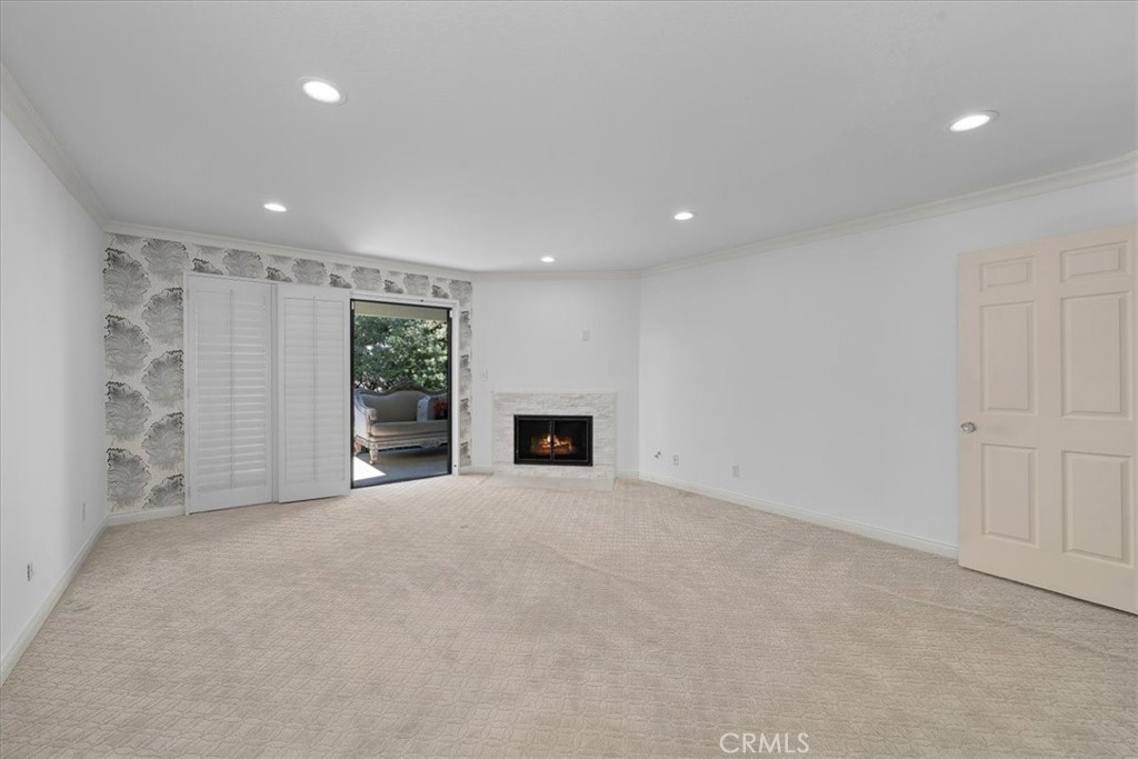 17 Ocean Crest Court