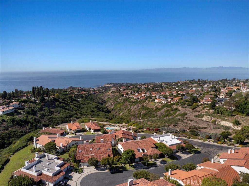 17 Ocean Crest Court