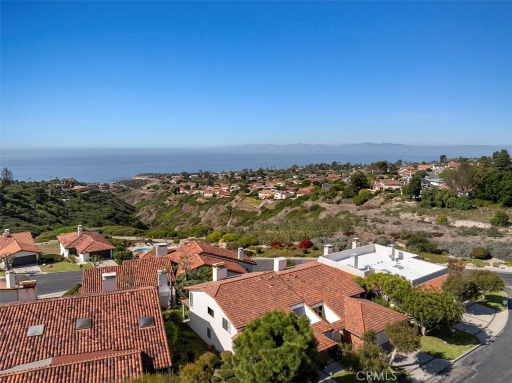17 Ocean Crest Court