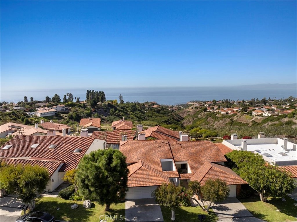 17 Ocean Crest Court